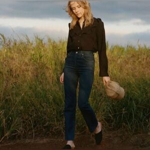 Doen 70s Rigid Flare dark wash jeans size 25